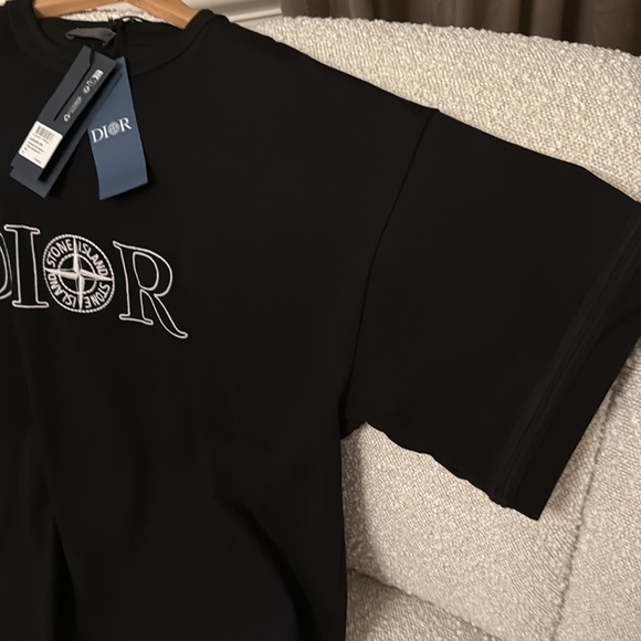 Dior Archives Labels T-Shirt, Relaxed Fit
Black Cotton Jersey size Large. - Picture 5 of 9